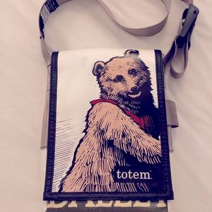 Totem Messenger Bag